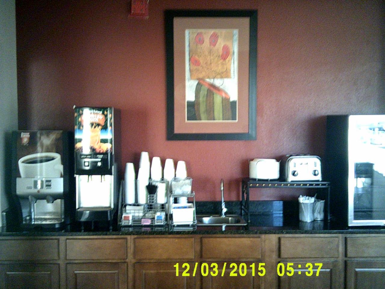 Super 8 By Wyndham Rapid City Rushmore Rd Экстерьер фото